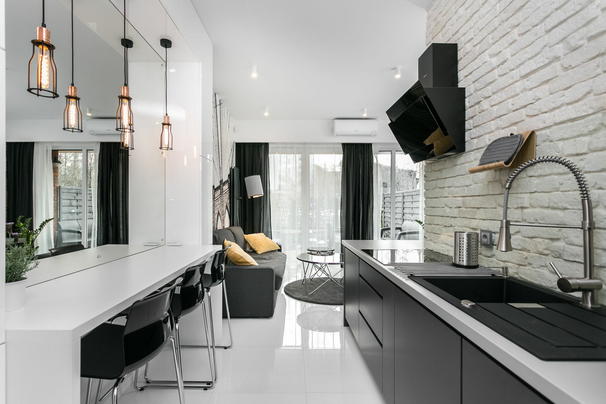Of The Kings Arianska Garden Apartment
