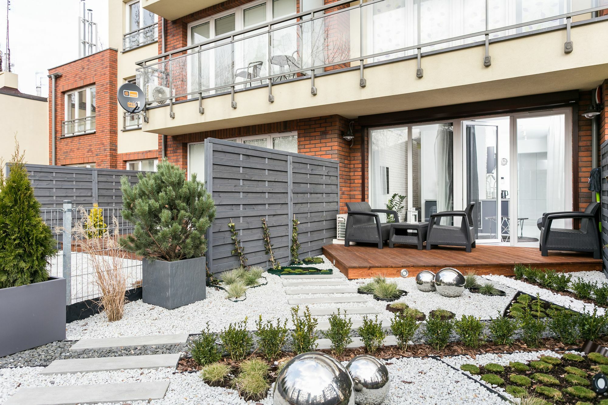 Of The Kings Arianska Garden Apartment *